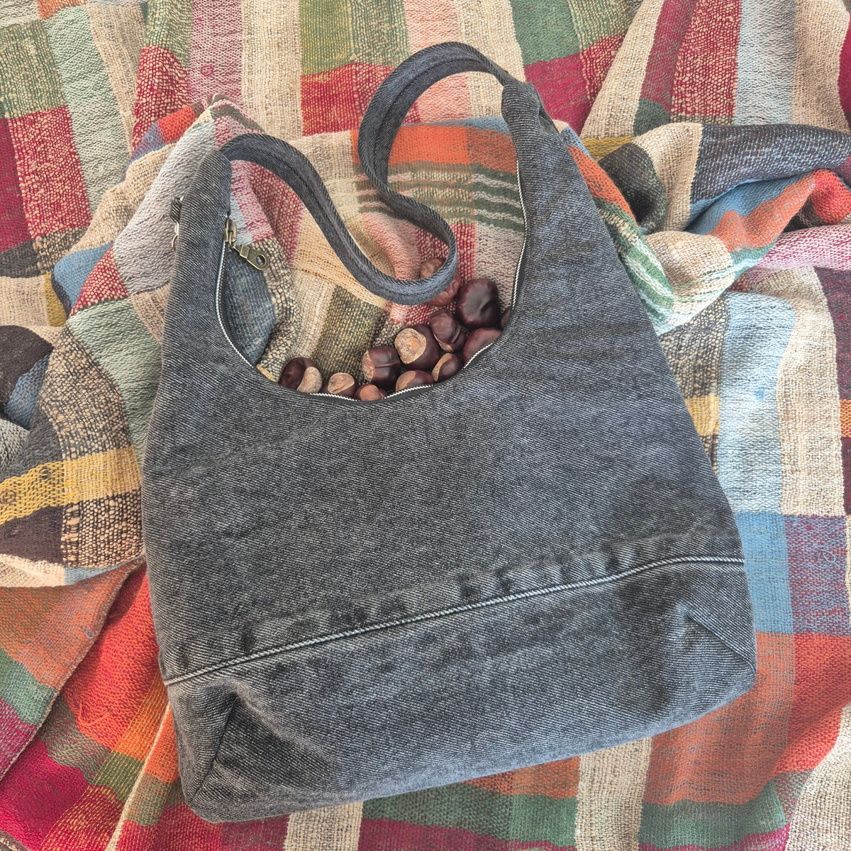 Carcassone shoulder bag