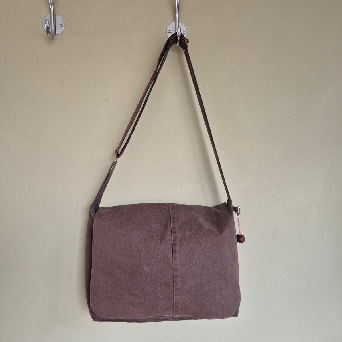 Quebec messenger bag - large
