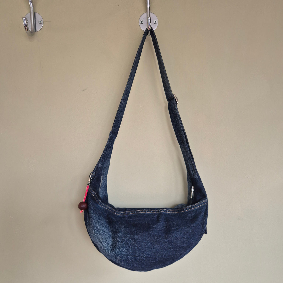 Sienna sling bag
