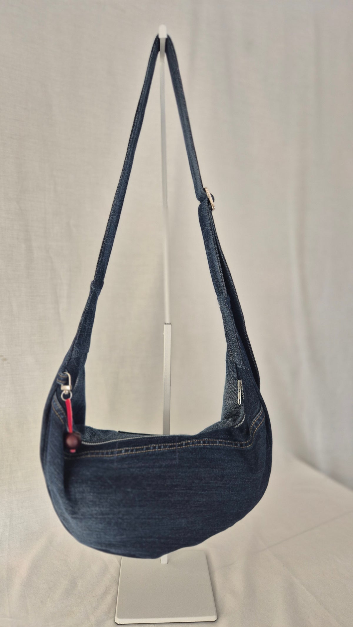 Sienna sling bag
