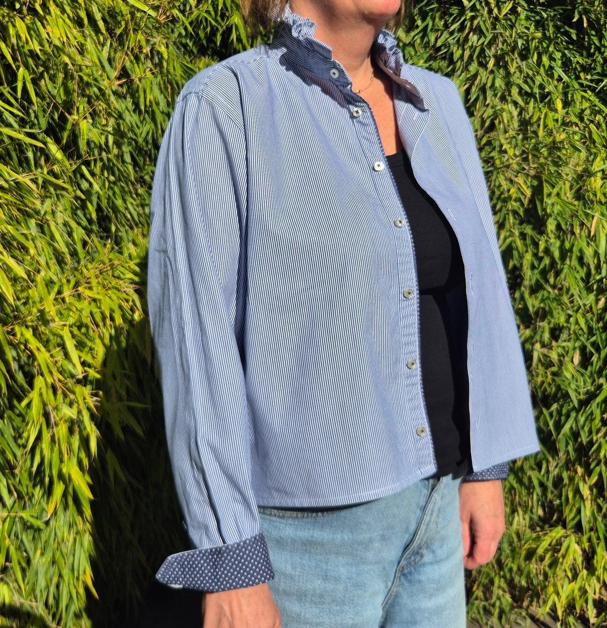 Navy pinstripe shirt with ruffle collar and contrast details : size S/M