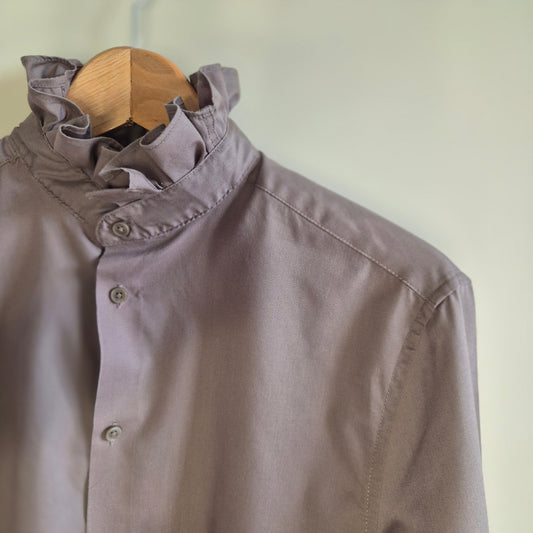 Beige ruffle collar shirt - size S