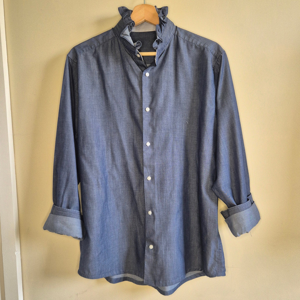 Blue/Grey shirt with ruffle collar : size M