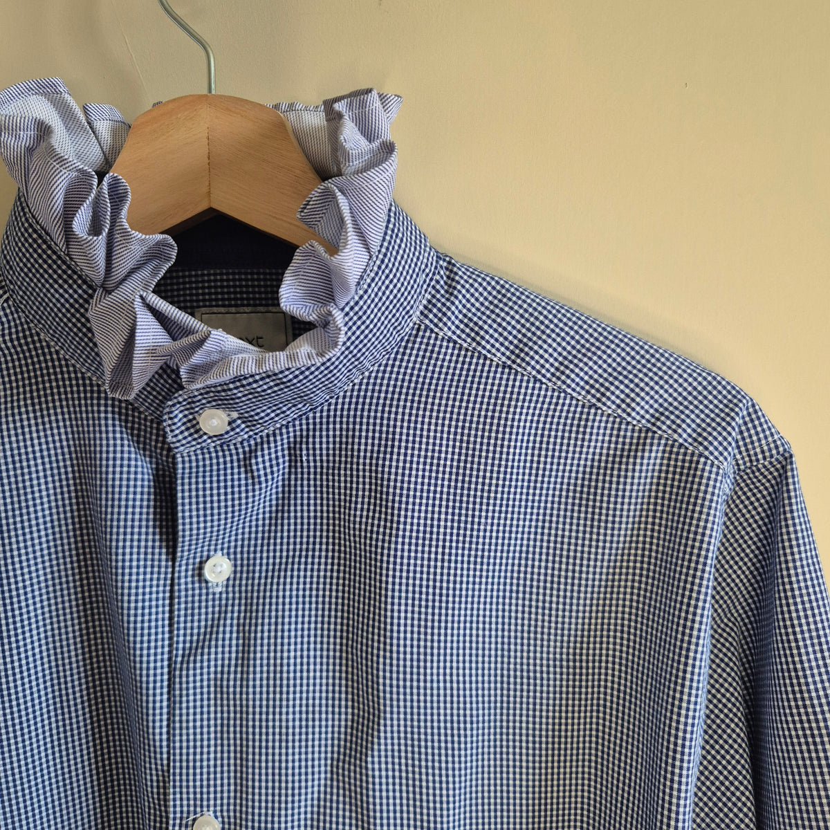 Navy gingham shirt with contrast ruffle collar : size M