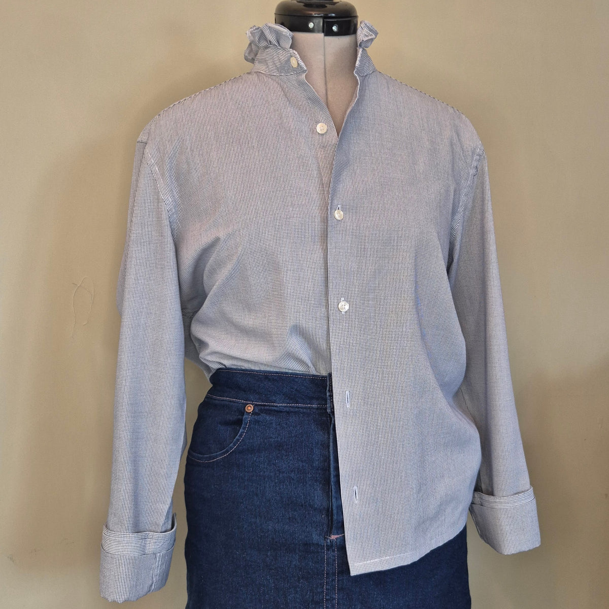 Off-white check ruffle collar shirt : size S