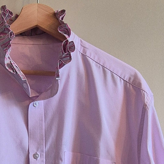Pink shirt with contrast ruffle collar : size L